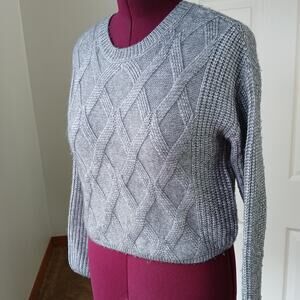 Windsor Cable Knit Vibes Crop Sweater XS soft heather grey long sleeves